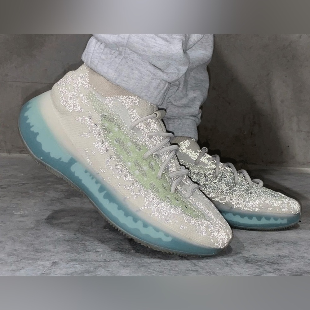 Adidas Yeezy Boost 380 (Alien Blue Edition) Fits size 7-7.5 (Im a 7.5) - Picture 3 of 4
